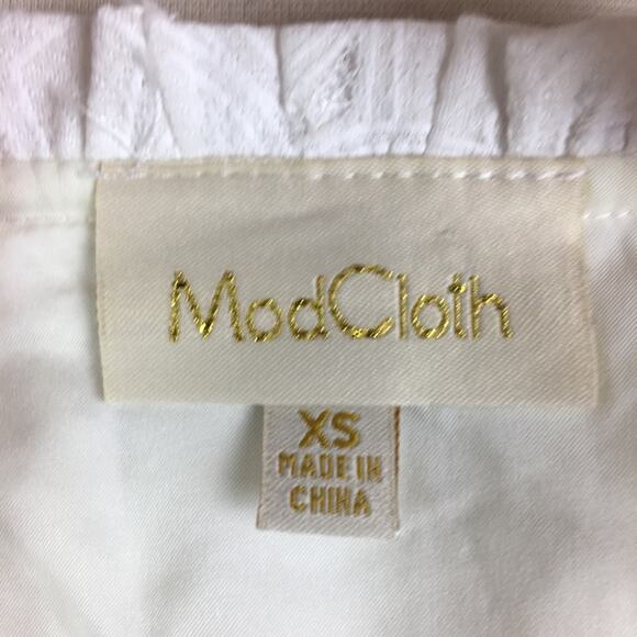 Modcloth White Floral Lace Sleeveless Cottagecore Top XS - Picture 6 of 6